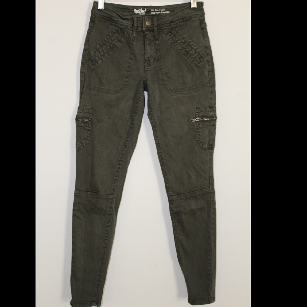 Olive Green Jeans 👖